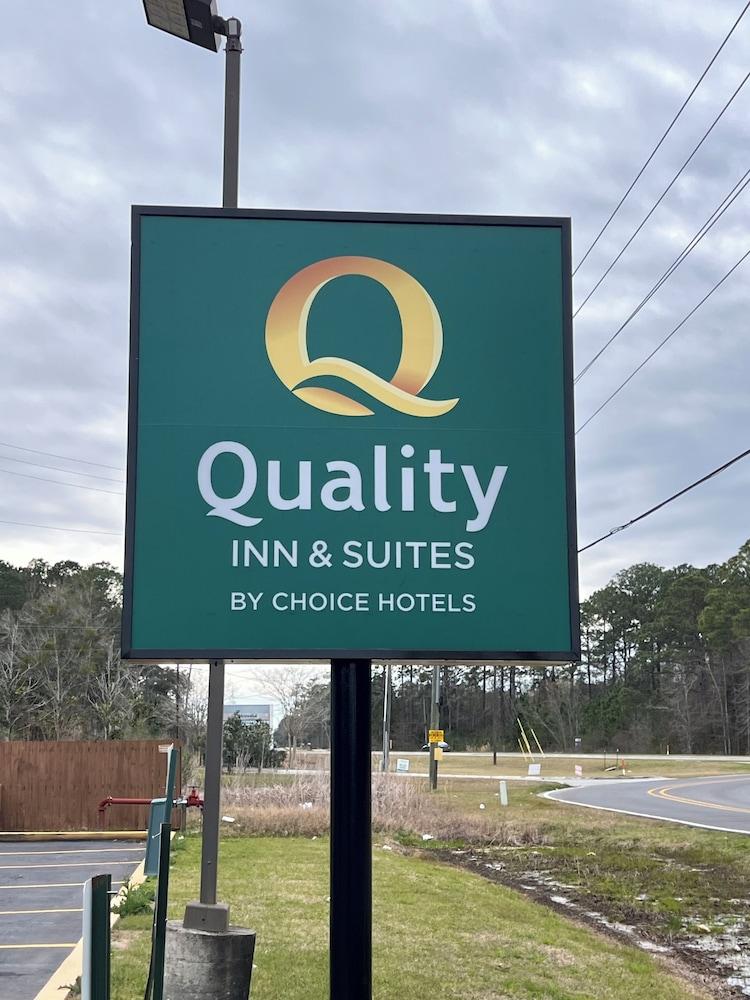 Quality Inn & Suites Biloxi - Ocean Springs photo 49