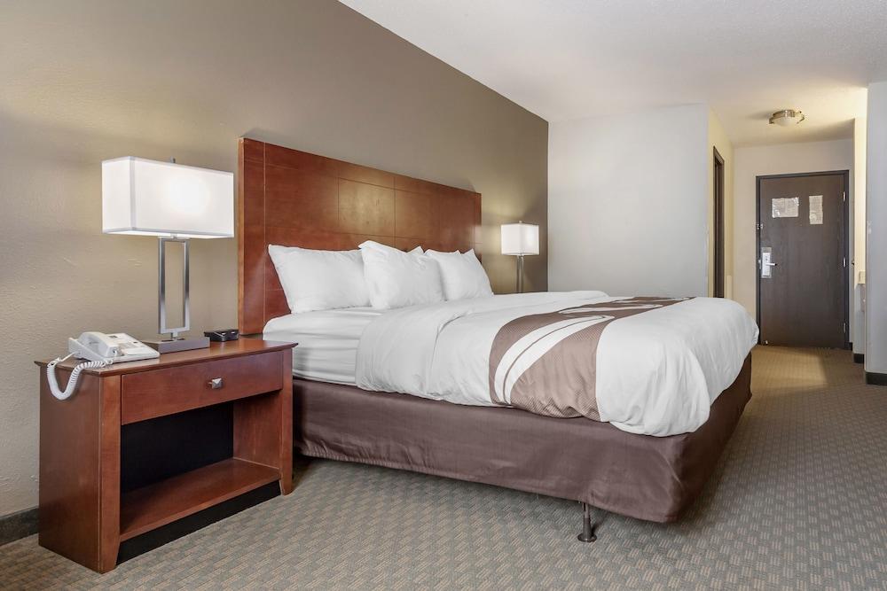 Quality Inn Hays I-70 photo 4