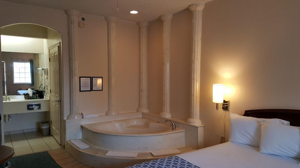 Flamingo Inn photo 15