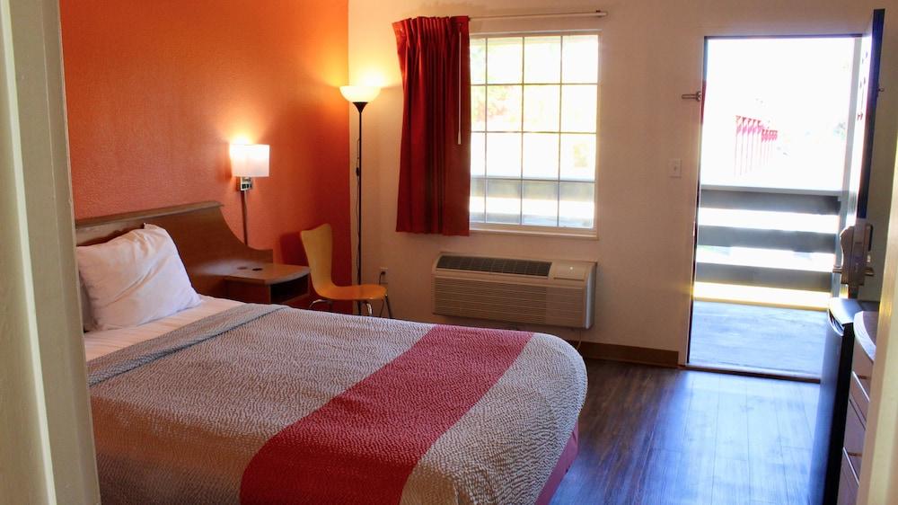 Motel 6 - Dayton, OH photo 4