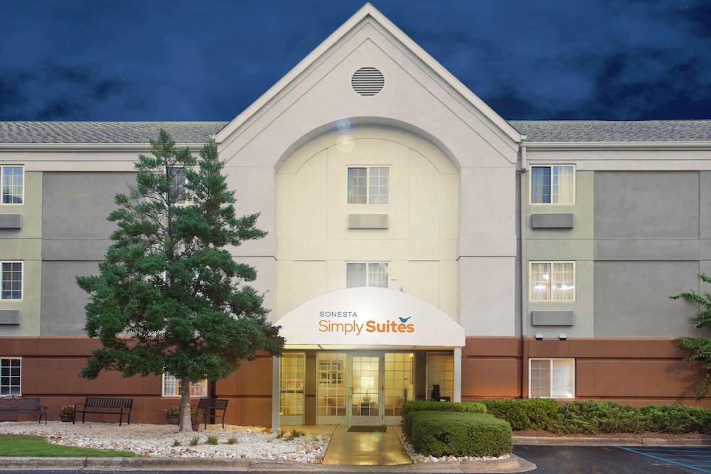 Sonesta Simply Suites Birmingham Hoover photo 1