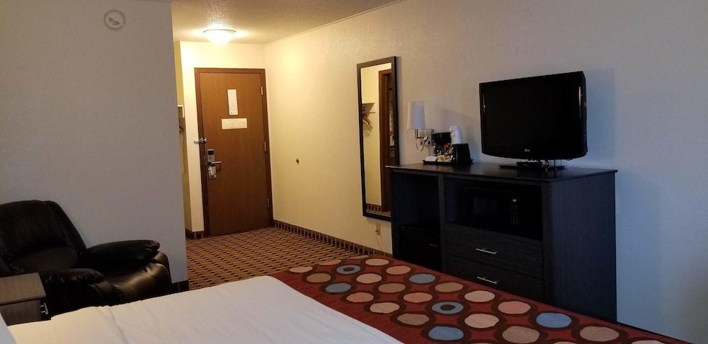 Super 8 by Wyndham Ashland photo 30