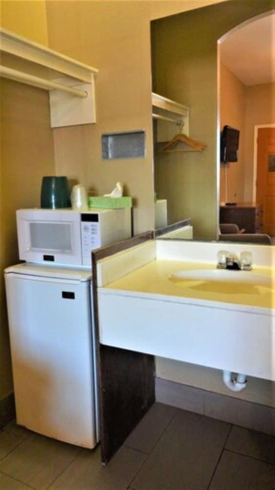 La Copa Inn McAllen photo 11