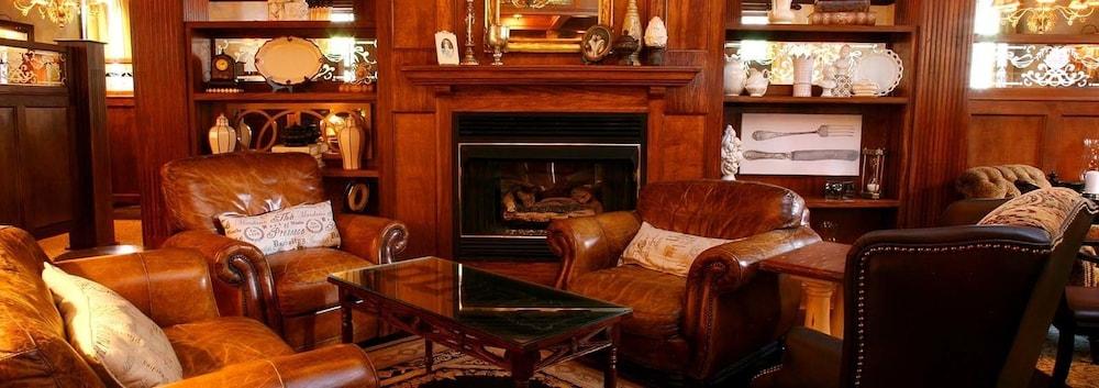 The Martha Washington Inn And Spa photo 11