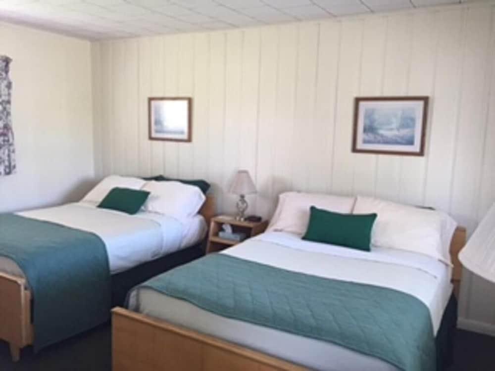 Rock Ledge Motel photo 7