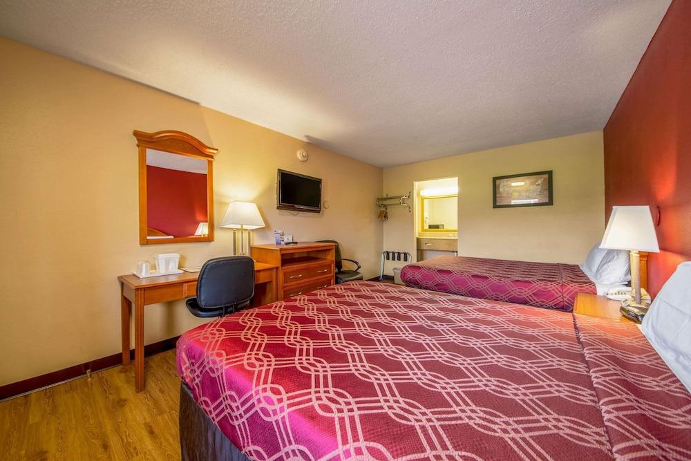 Econo Lodge Mount Laurel - Philadelphia East photo 10