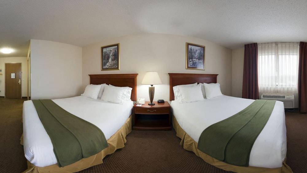 Holiday Inn Express Adrian by IHG photo 4