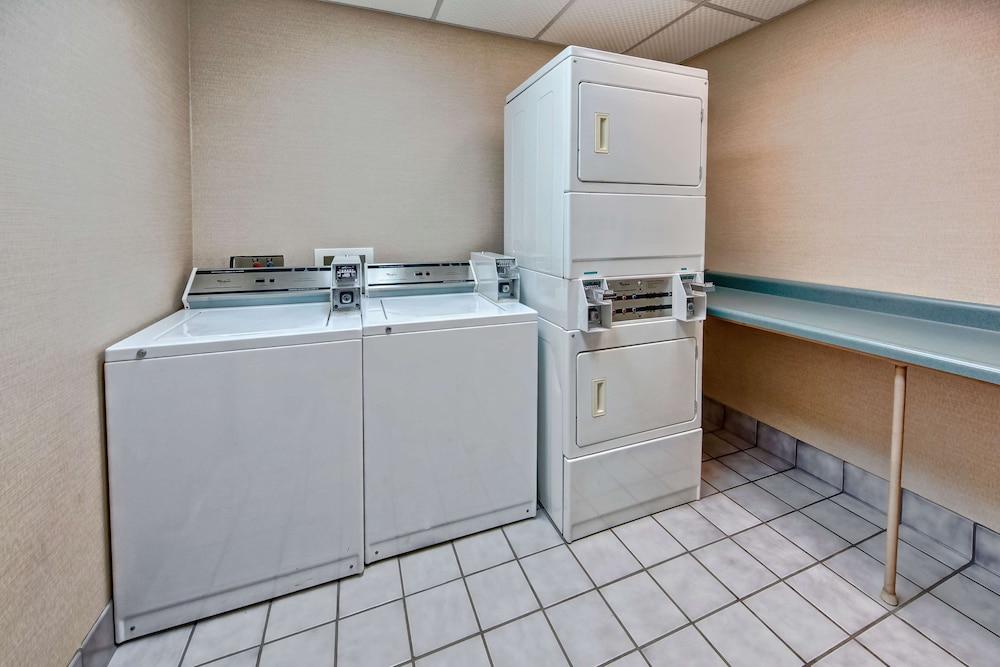 Hampton Inn by Hilton Clarksville photo 29