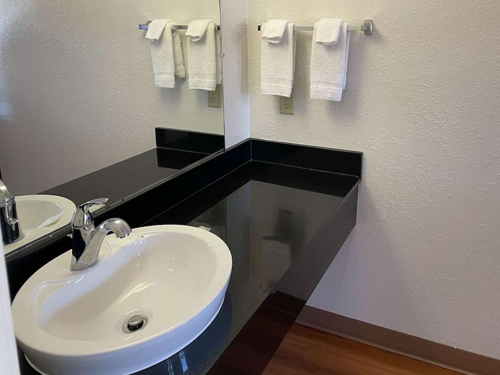 Motel 6 Cameron, MO photo 6