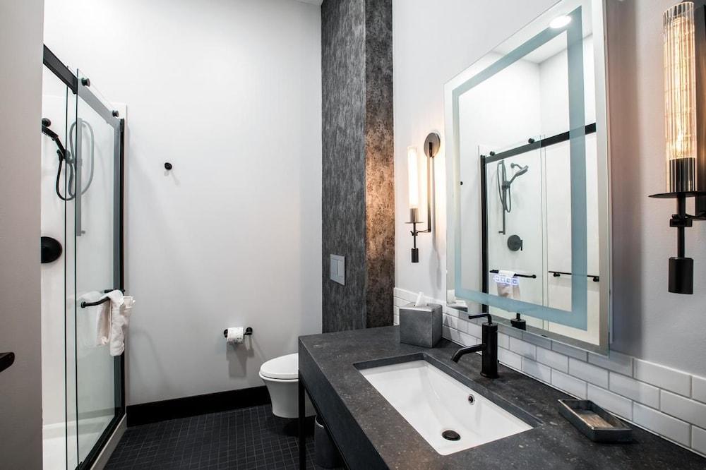The Vault Hotel photo 4