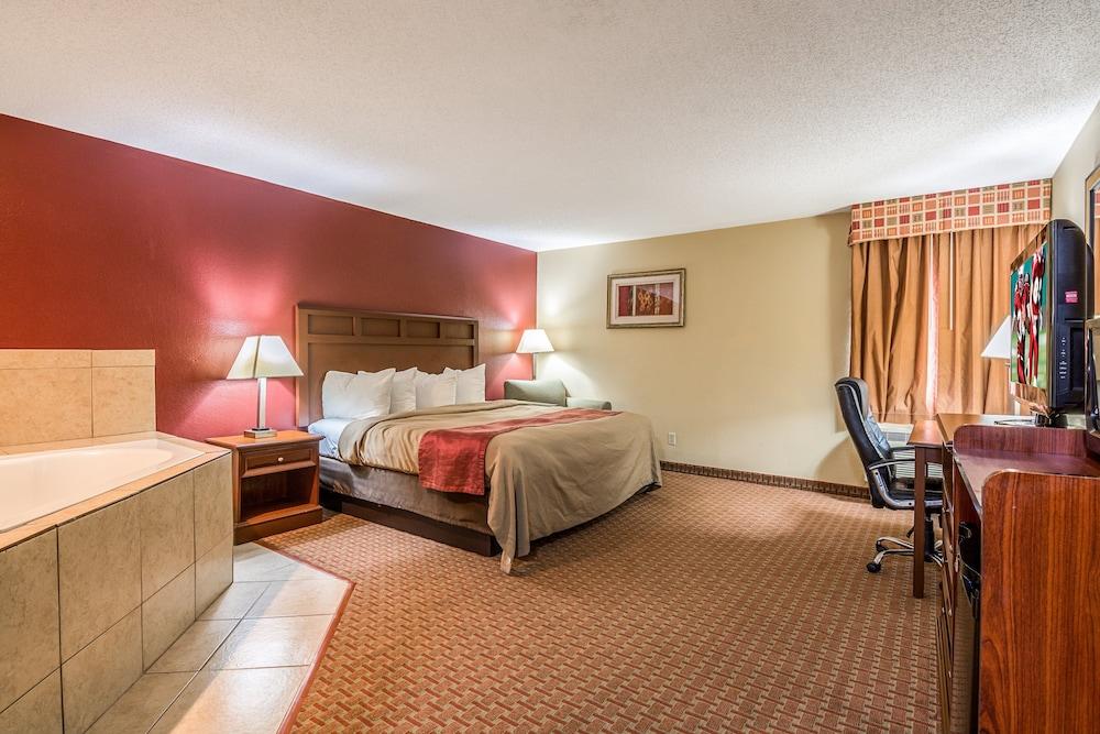 Red Roof Inn & Suites Little Rock photo 2