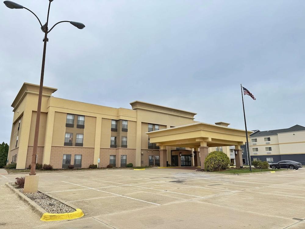 SureStay by Best Western Forsyth Decatur — hotel in Forsyth