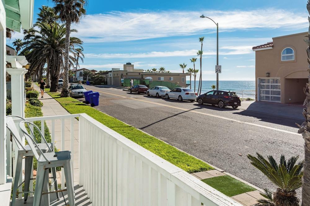 Pacific Bungalow photo 32