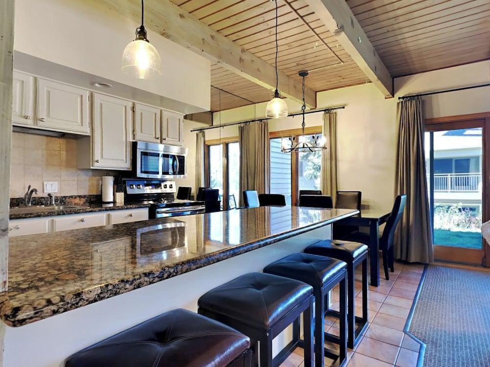 The Timberline Condominiums photo 42