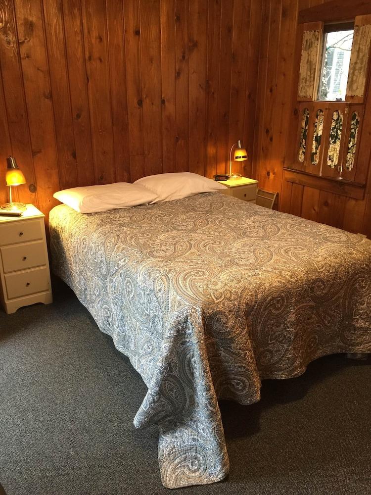 Whistling Swan Motel photo 3