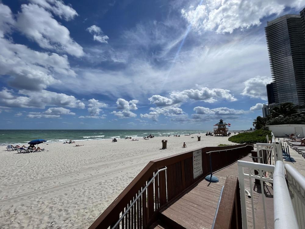 Areia Azul Aparts Miami photo 35
