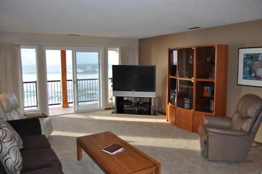 Cavalier Beachfront Condominiums photo 6