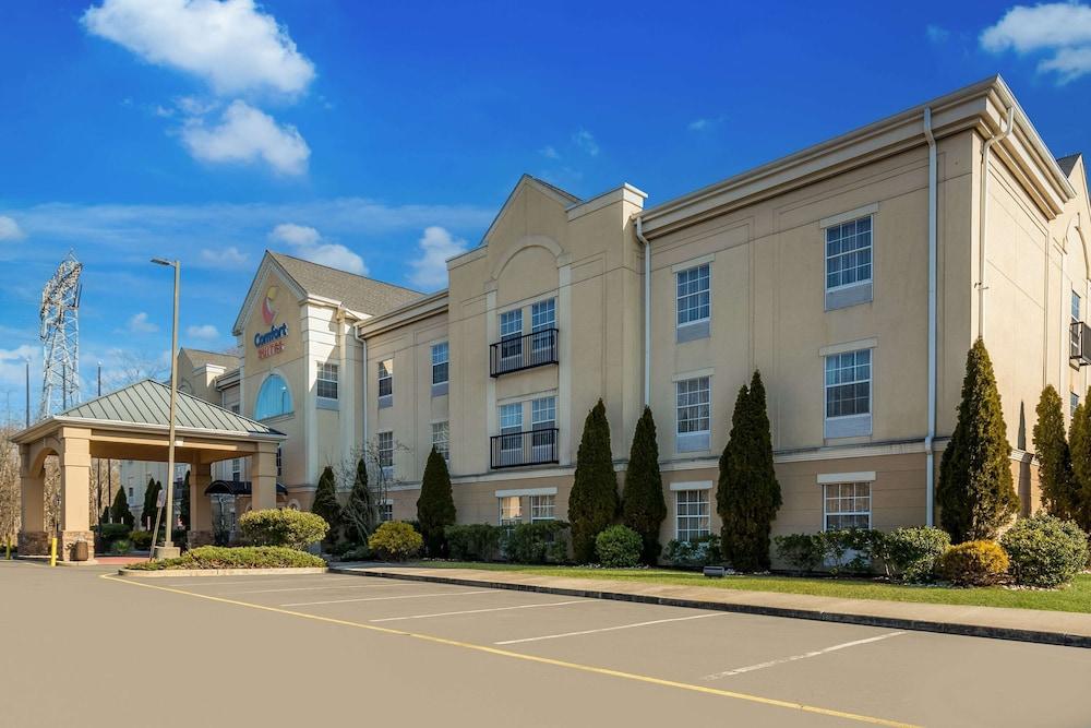 Comfort Suites Near University photo 46