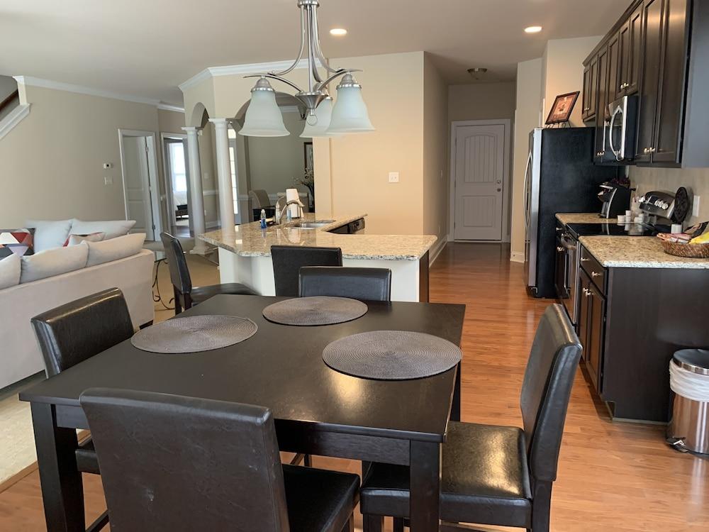 The Village at RiverLanding photo 22