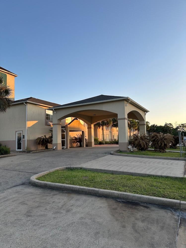 Franklin Inn & Suites — hotel in Franklin