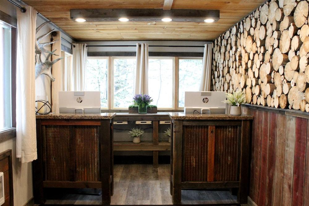Moose Creek Inn photo 16