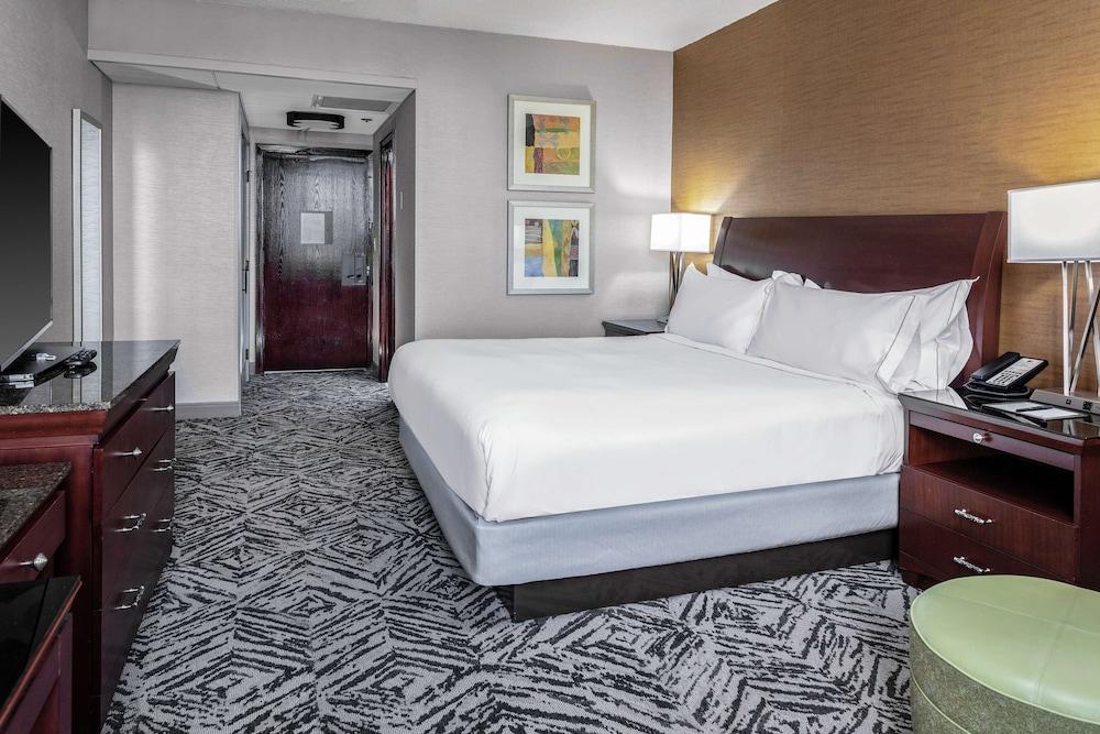 DoubleTree by Hilton Omaha Downtown photo 20