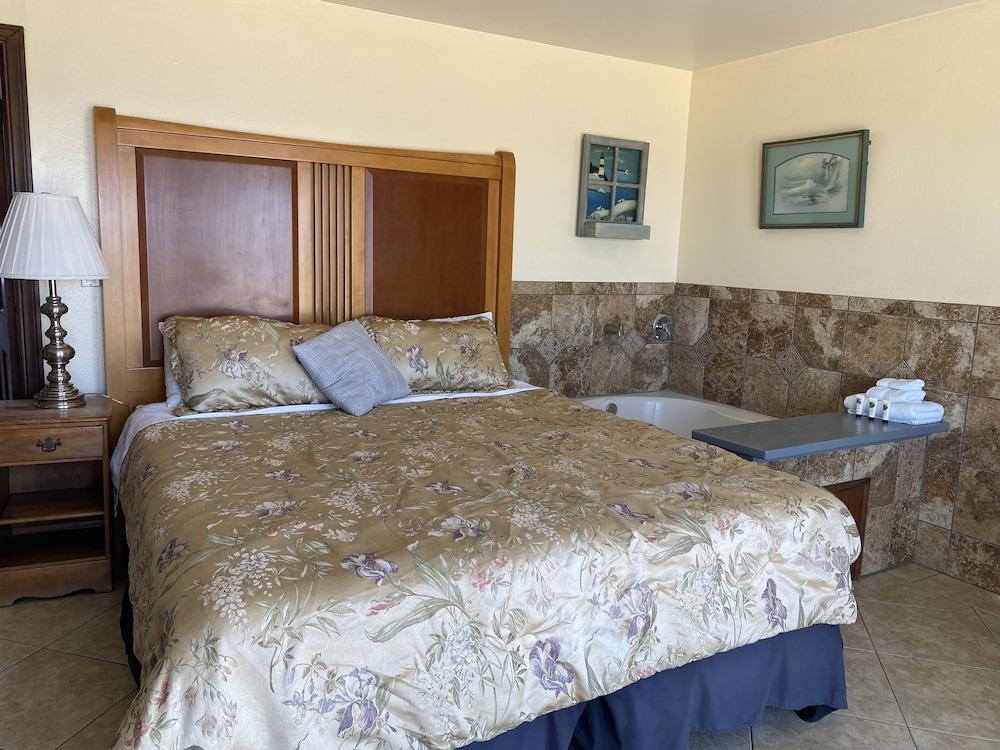 The Shores Inn and Beach Houses photo 61