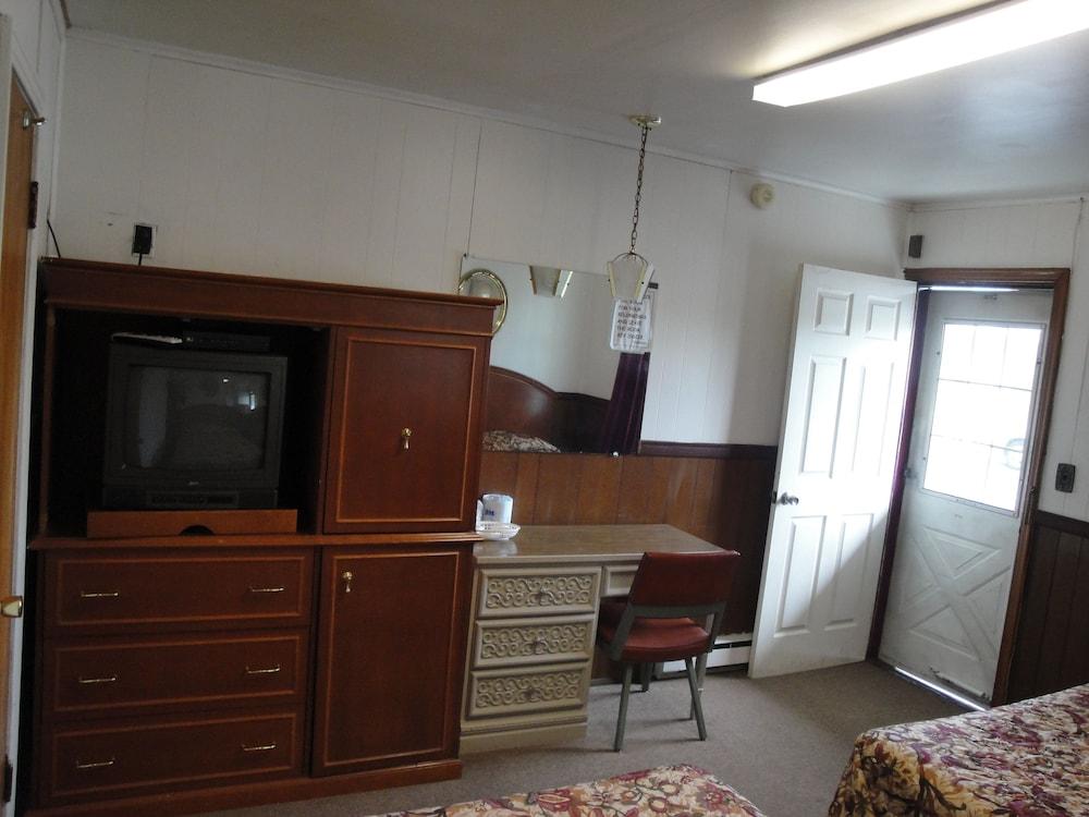 Jade Inn Motel photo 3