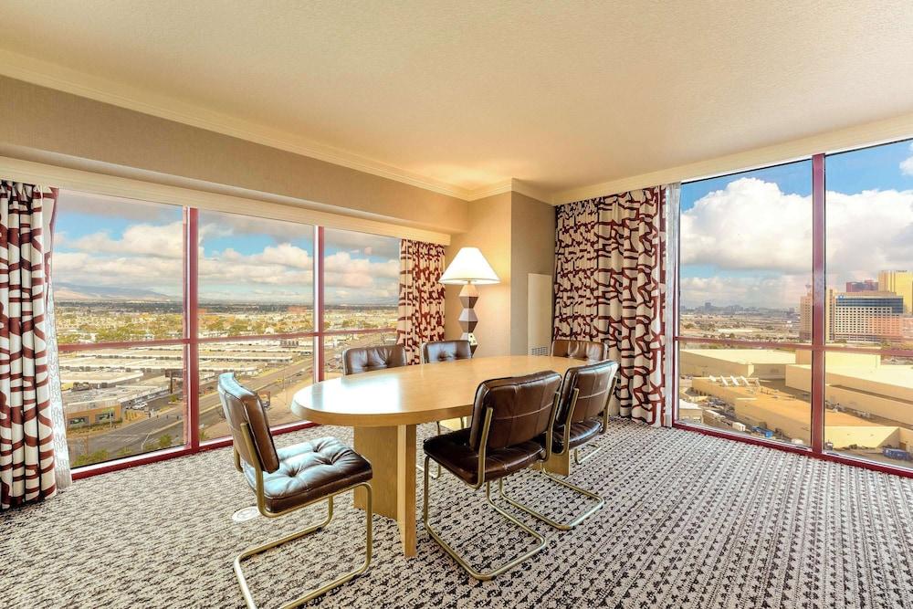 Rio Hotel & Casino, a Destination by Hyatt Hotel photo 15