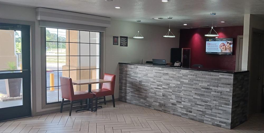 Red Roof Inn Canton, TX photo 3