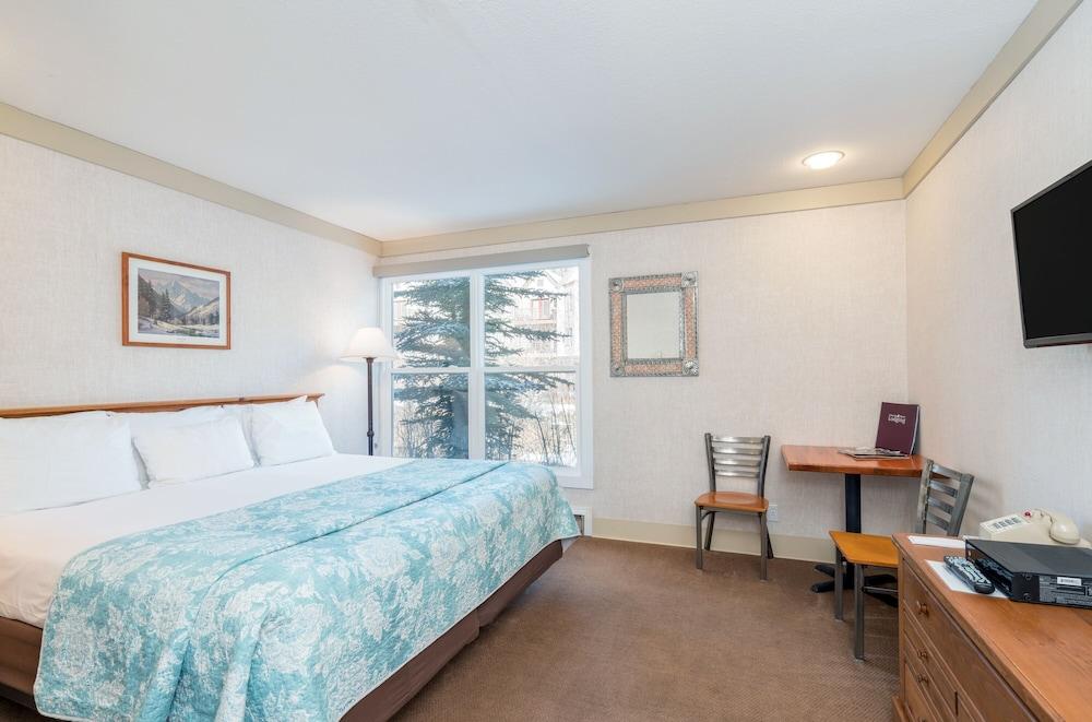 Mountainside Inn 219 1 Bedroom Hotel Room by Alpine Lodging Telluride photo 3