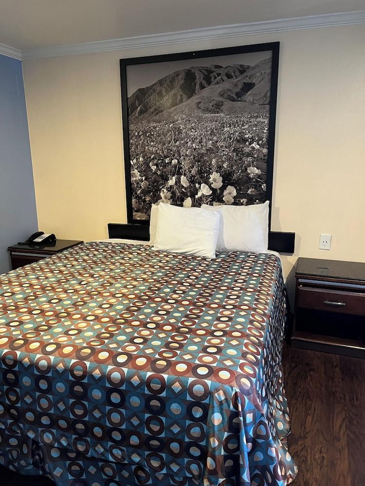 Del Aire Inn LAX photo 12