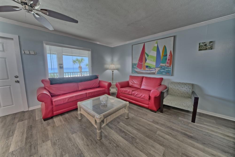 Pineapple Villas on Laguna Beach photo 38