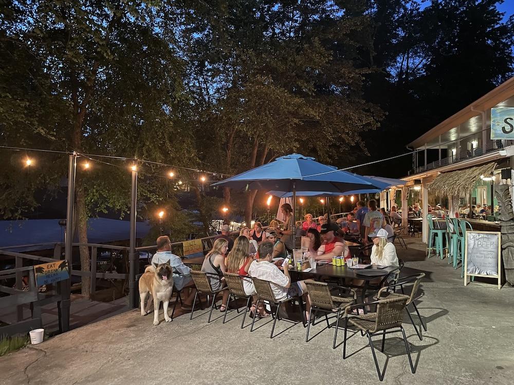 Lake Norman Hotel photo 17