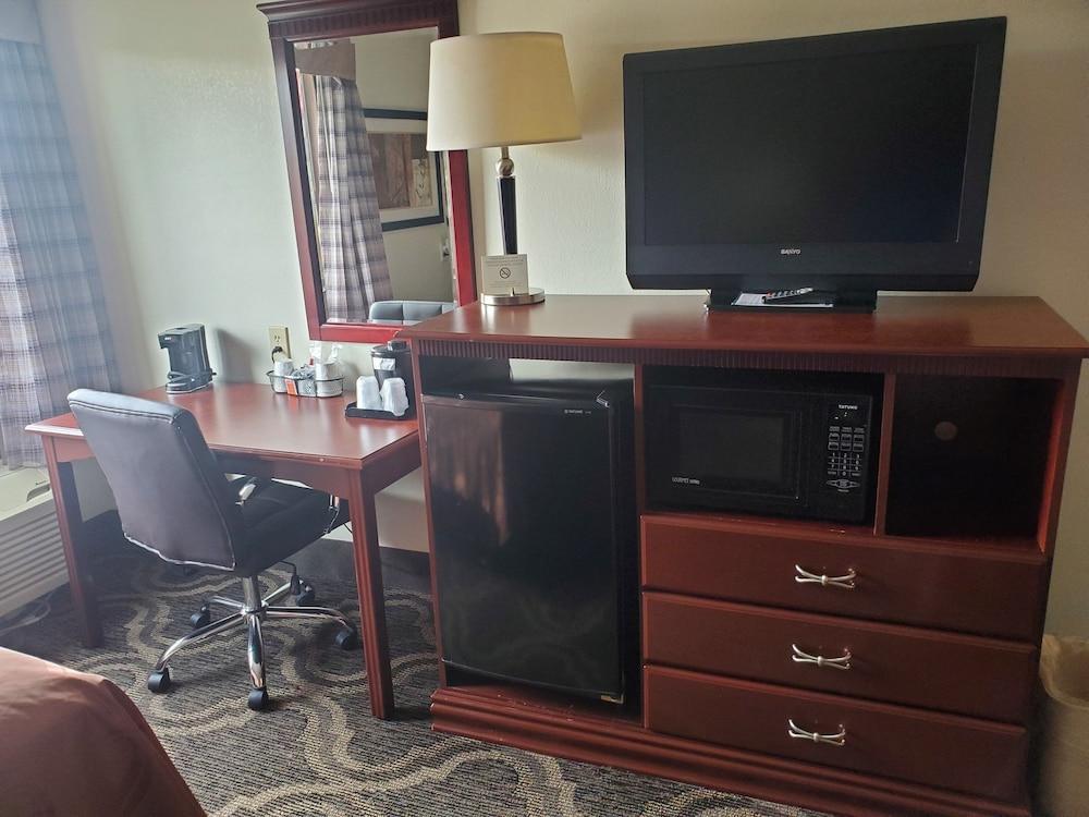 Quality Inn Prattville I-65 photo 9