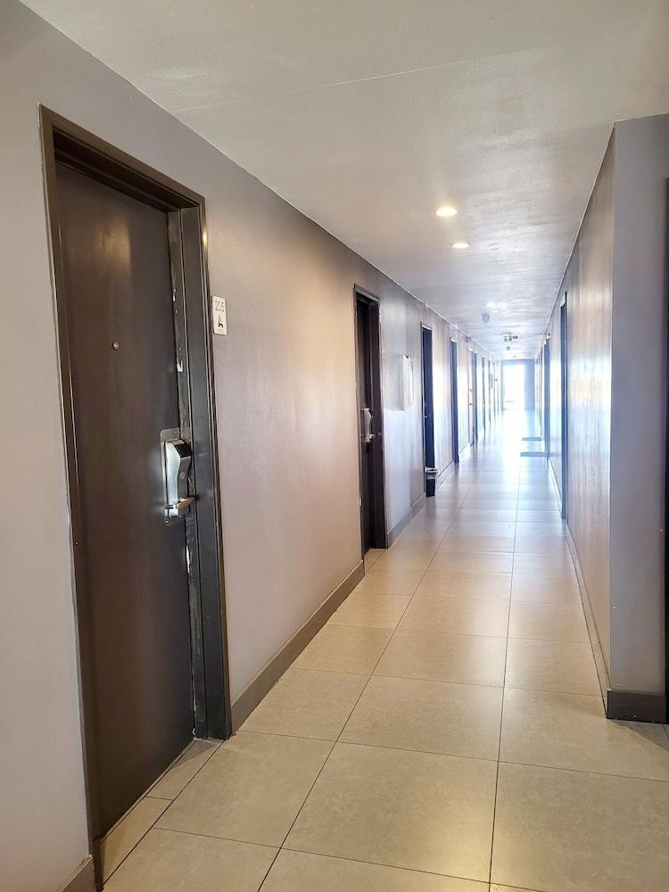 AVAION HOTEL LAX-SoFi Stadium photo 3