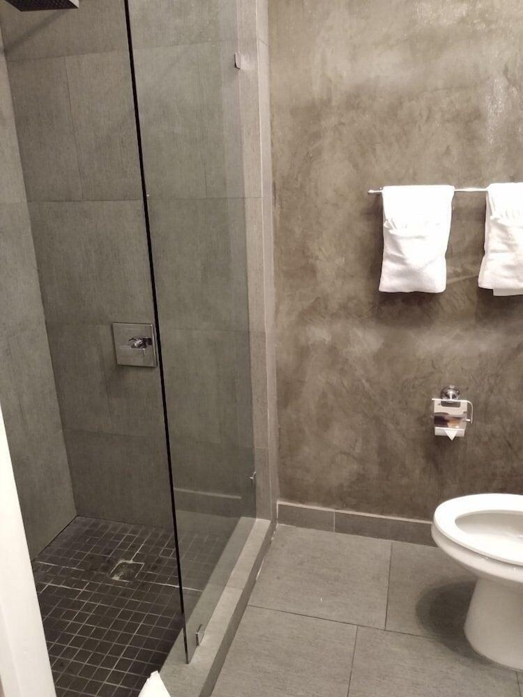 M Hotel photo 34