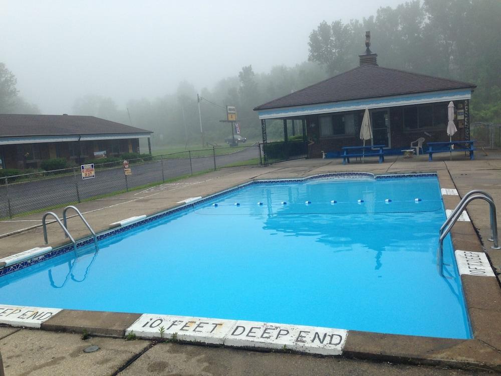 Anchor Motel photo 75