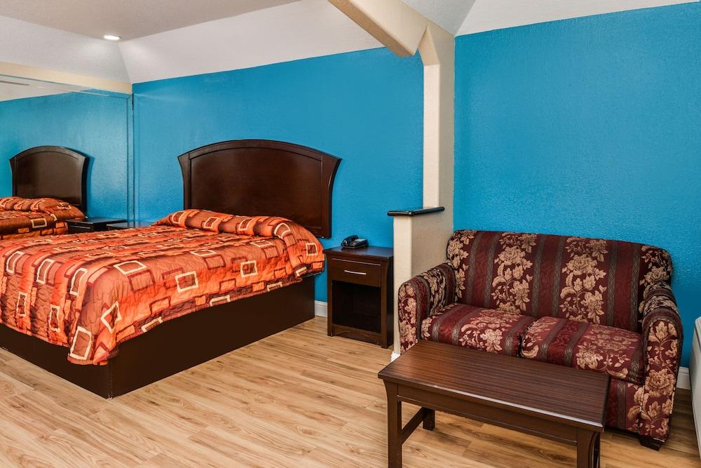 Scottish Inn & Suites Highway 6 South photo 24