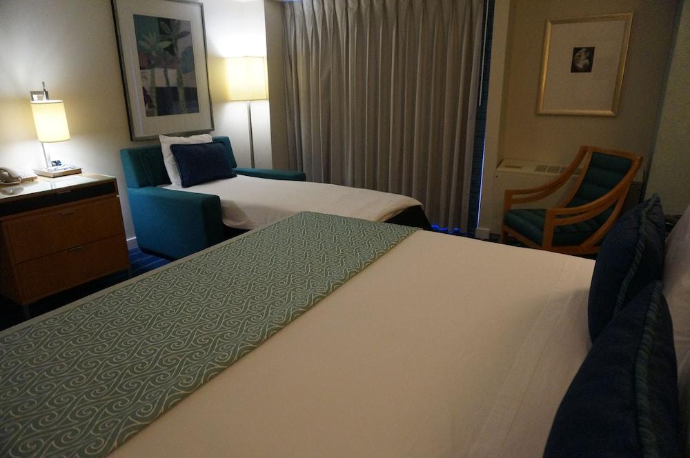 Ala Moana Hotel by LSI Resorts photo 14