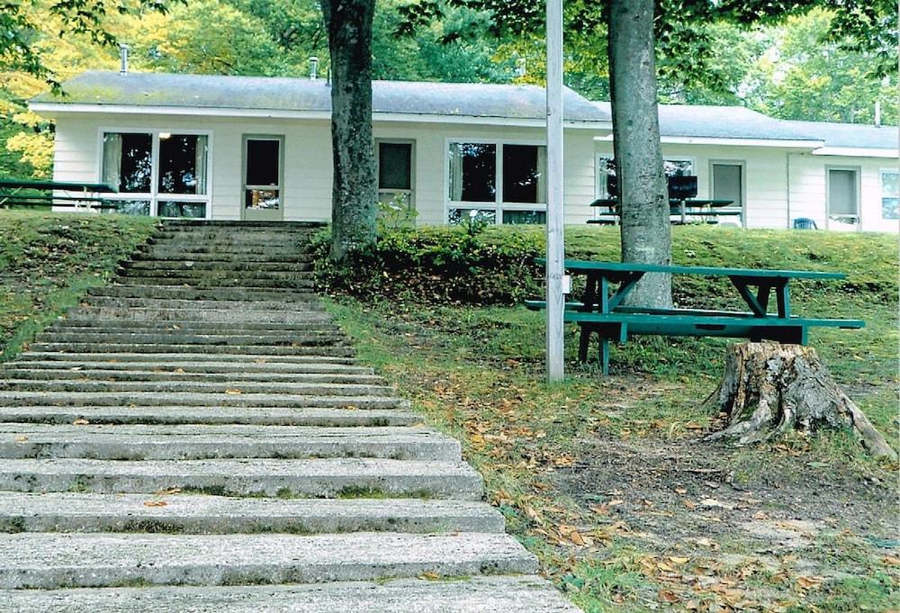 Dixon Lake Resort photo 45