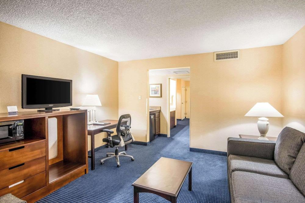 Clarion Inn Grand Junction photo 47