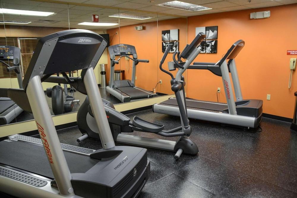 Country Inn & Suites by Radisson, Dundee, MI photo 20