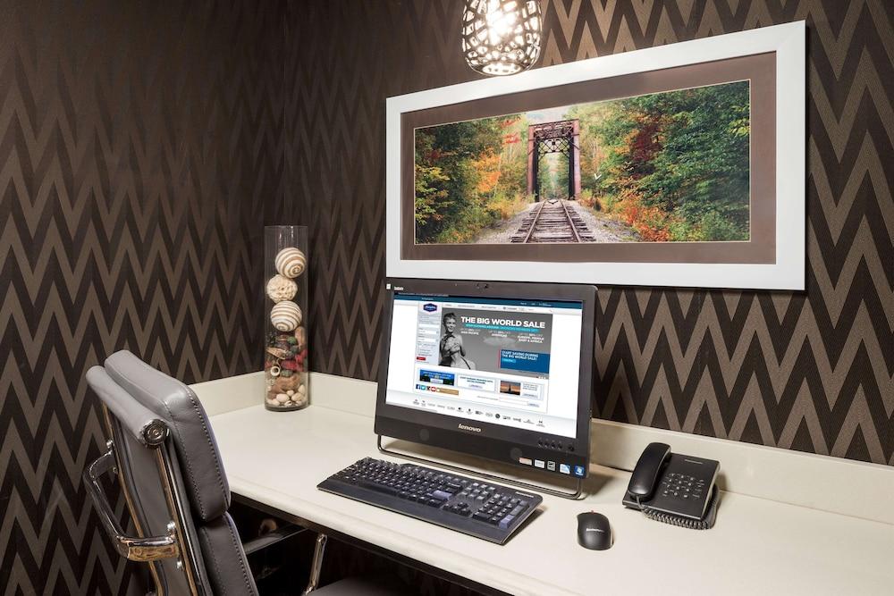 Hampton Inn Pell City photo 25