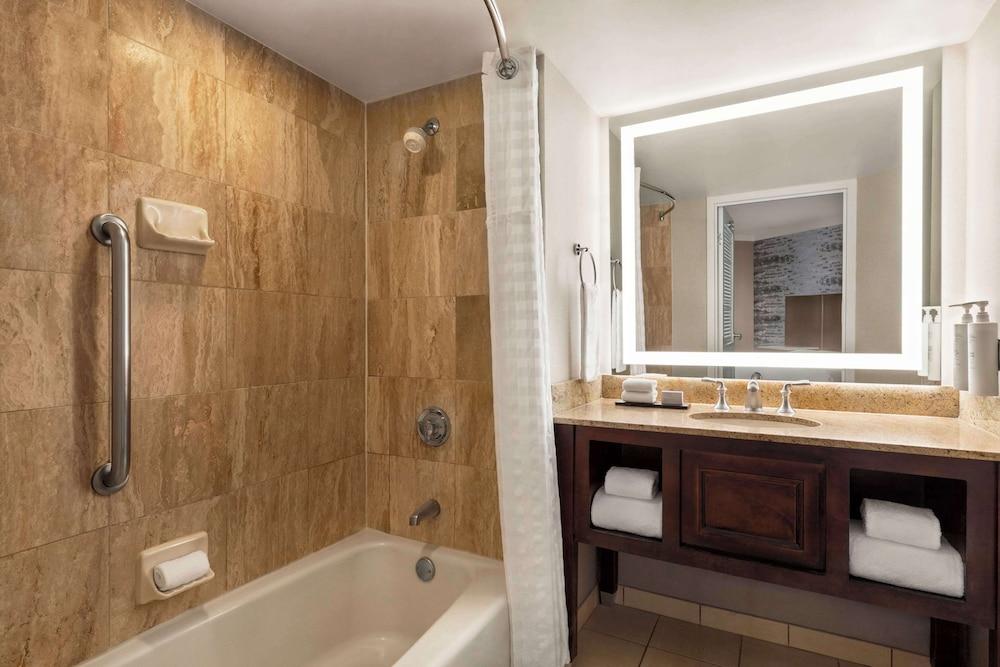 Embassy Suites by Hilton Kansas City Overland Park photo 31