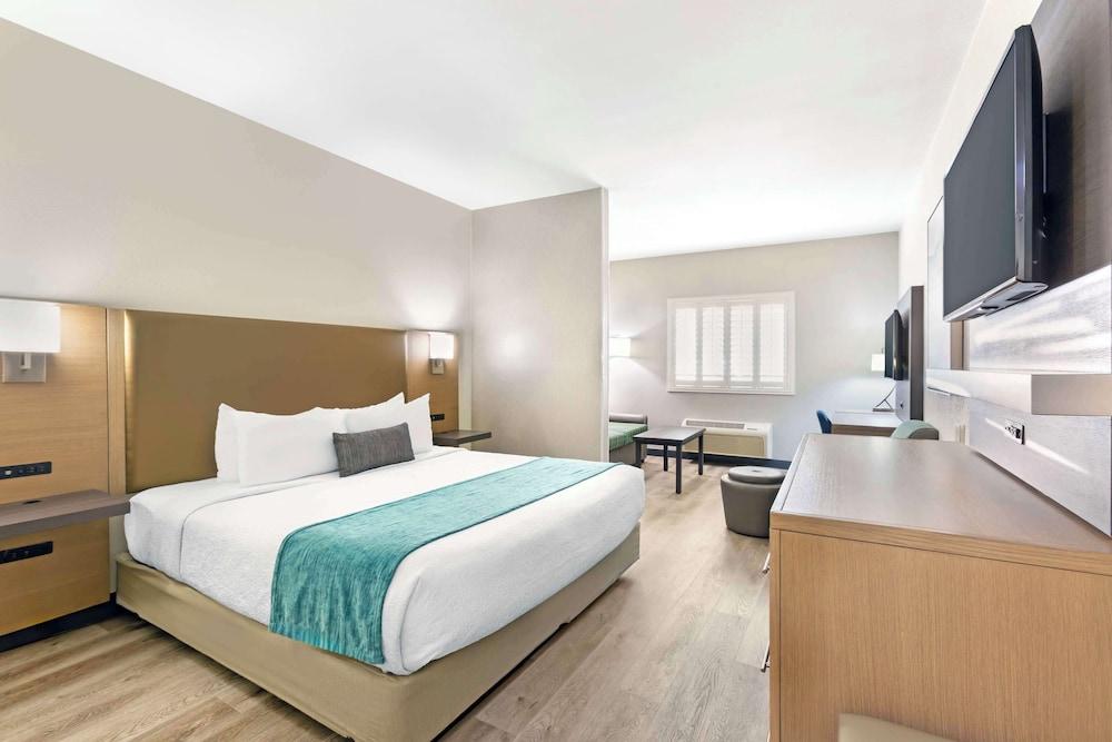 Best Western Plus Safford photo 16