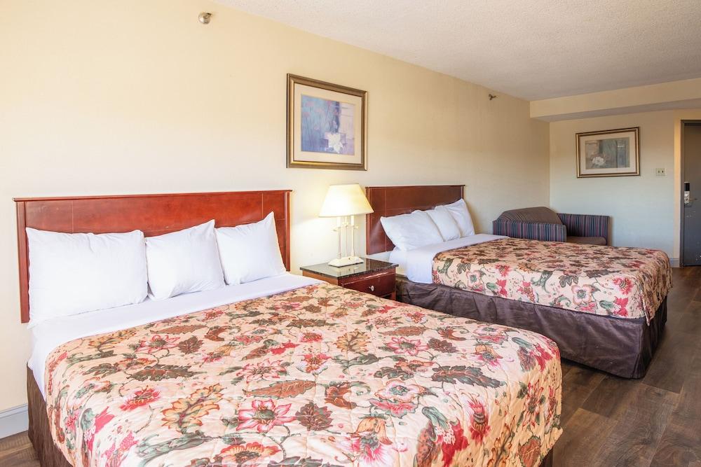 Dominion Inn & Suites photo 5