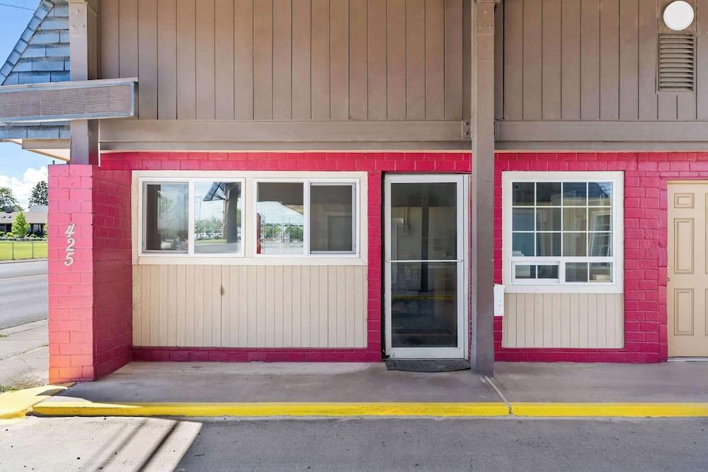 Rodeway Inn Hermiston - Umatilla photo 39