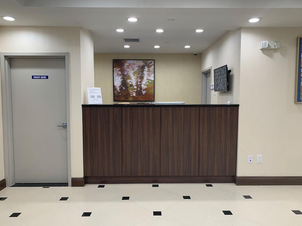 Voyage Hotel photo 8