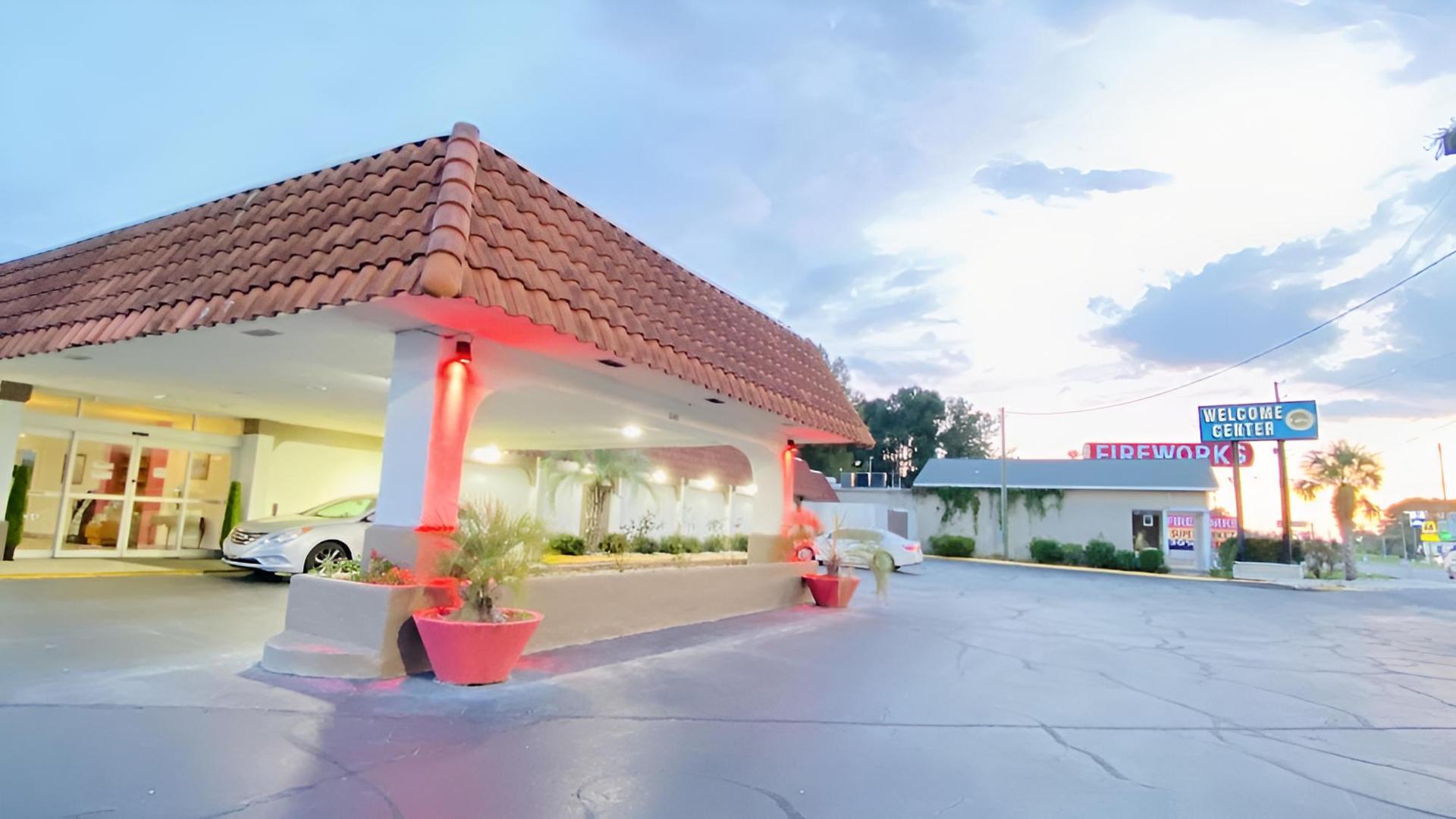 Ramada by Wyndham Walterboro photo 17